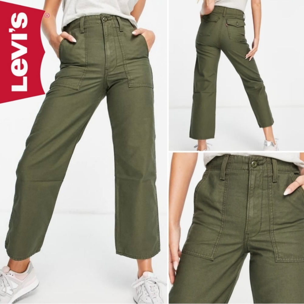 🆕️ Levi's Ribcage Straight Utility Pants